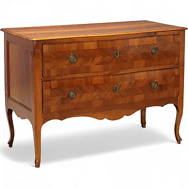 Baroque walnut chest of drawers, 18th century
