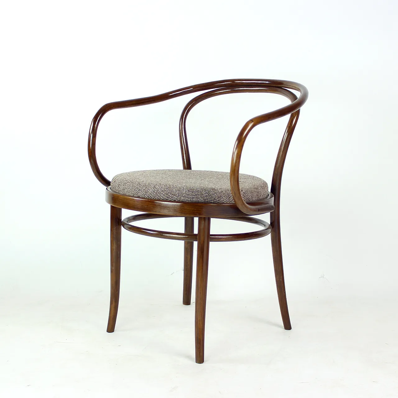 August Thonet No. 30 Bentwood Armchair For Ton, 50s 2
