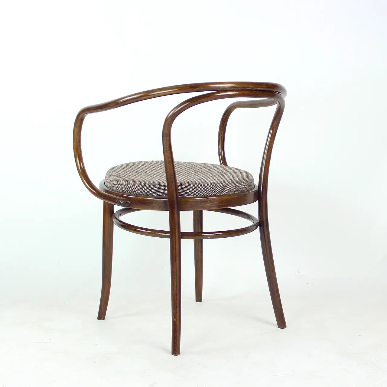 August Thonet No. 30 Bentwood Armchair For Ton, 50s 4