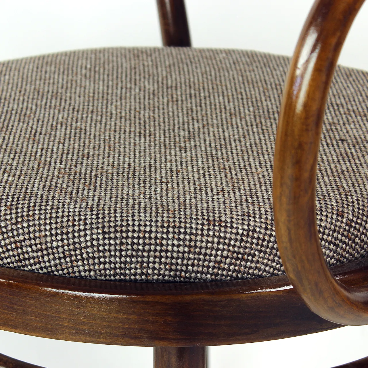 August Thonet No. 30 Bentwood Armchair For Ton, 50s 8