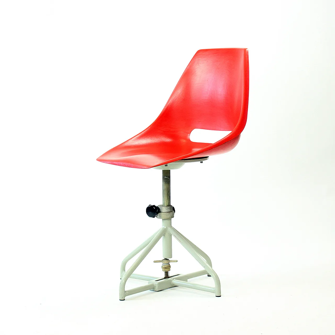 Red Chair By Miroslav Navratil For Vertex, 1960s 5