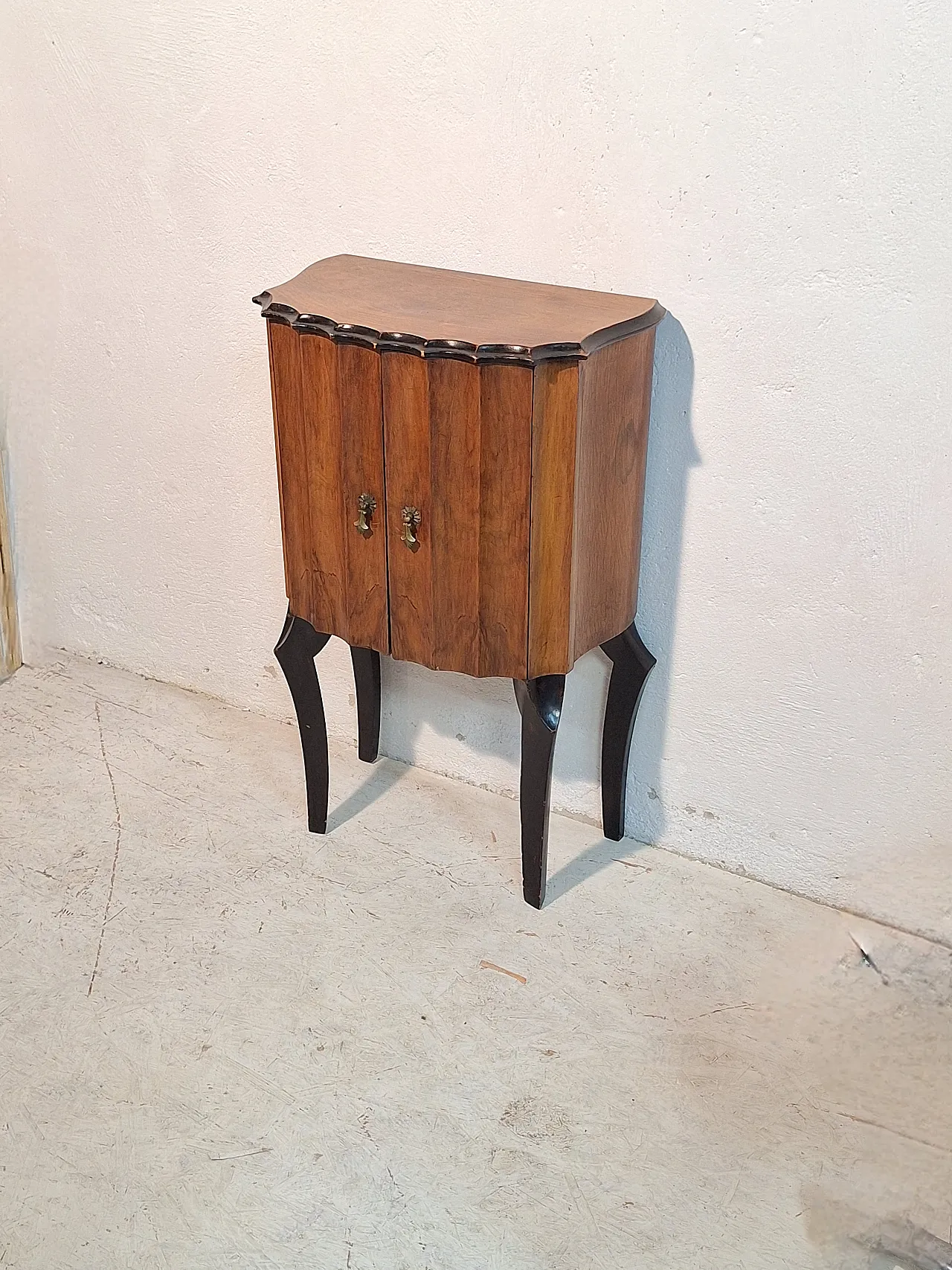 Mobiletto contenitore/mobile bar in pieno stile Art Decò 16
