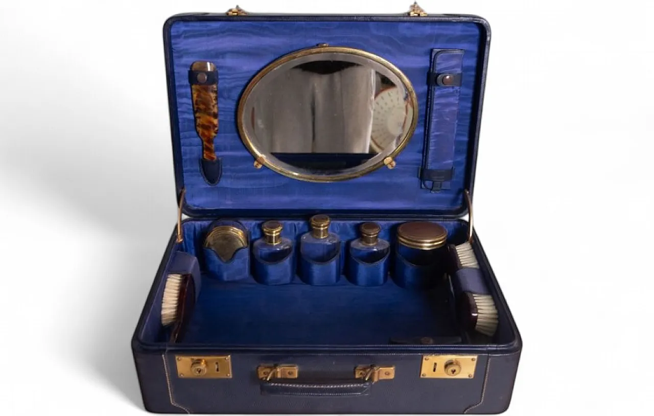 Travel vanity case, 1930s 9