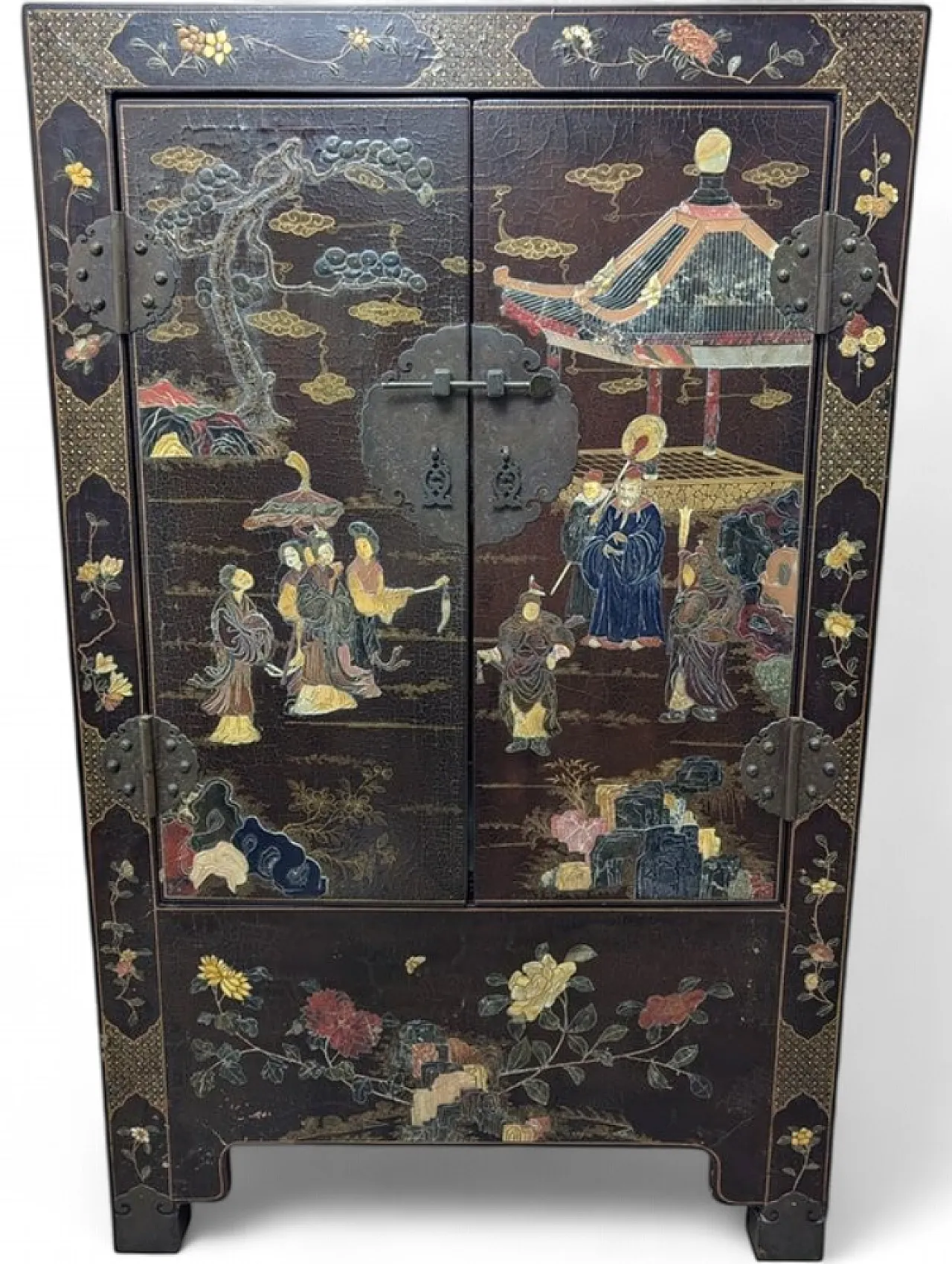 Handcrafted Chinese bar cabinet with lighting, mid-20th century 20