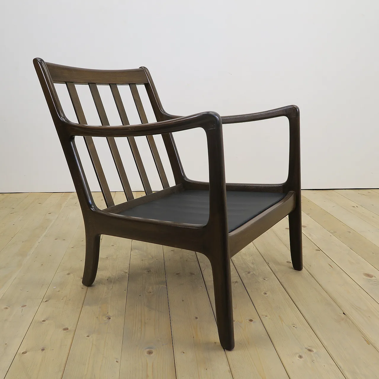 Mid-Century Scandinavian teak and leather armchair, 1960s 10