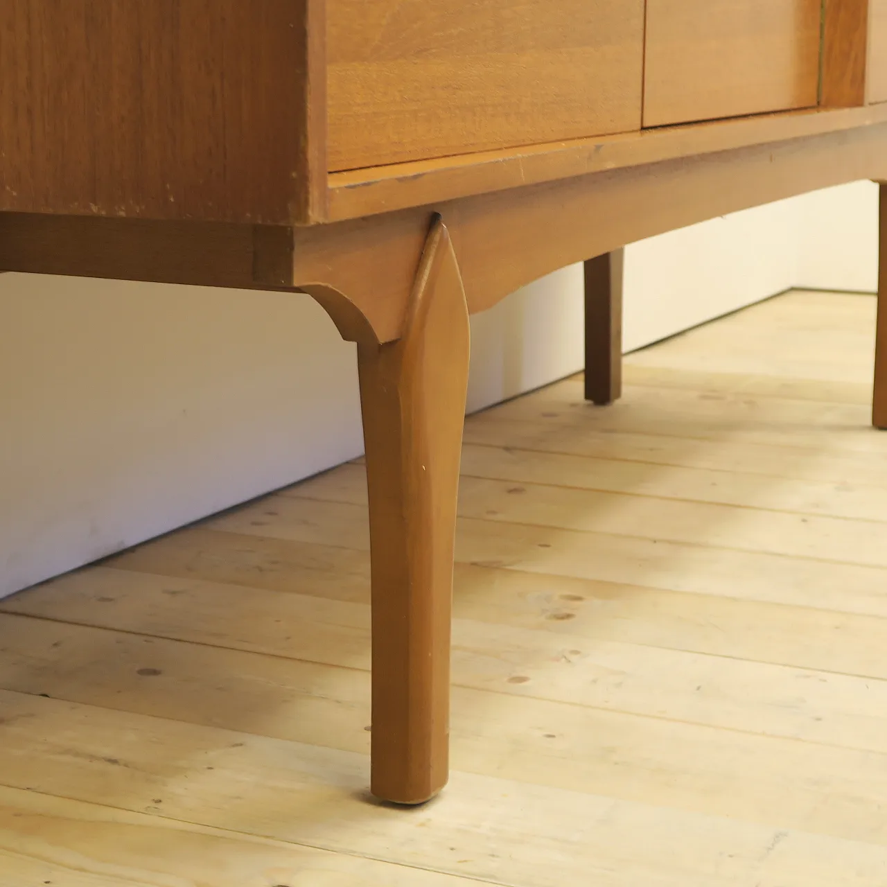 Jentique Mid-Century teak sideboard, 1960s 5
