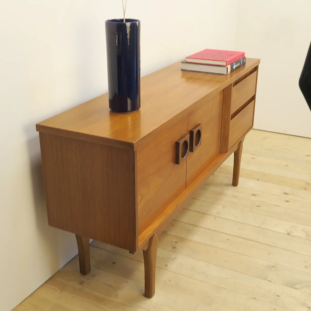 Jentique Mid-Century teak sideboard, 1960s 6