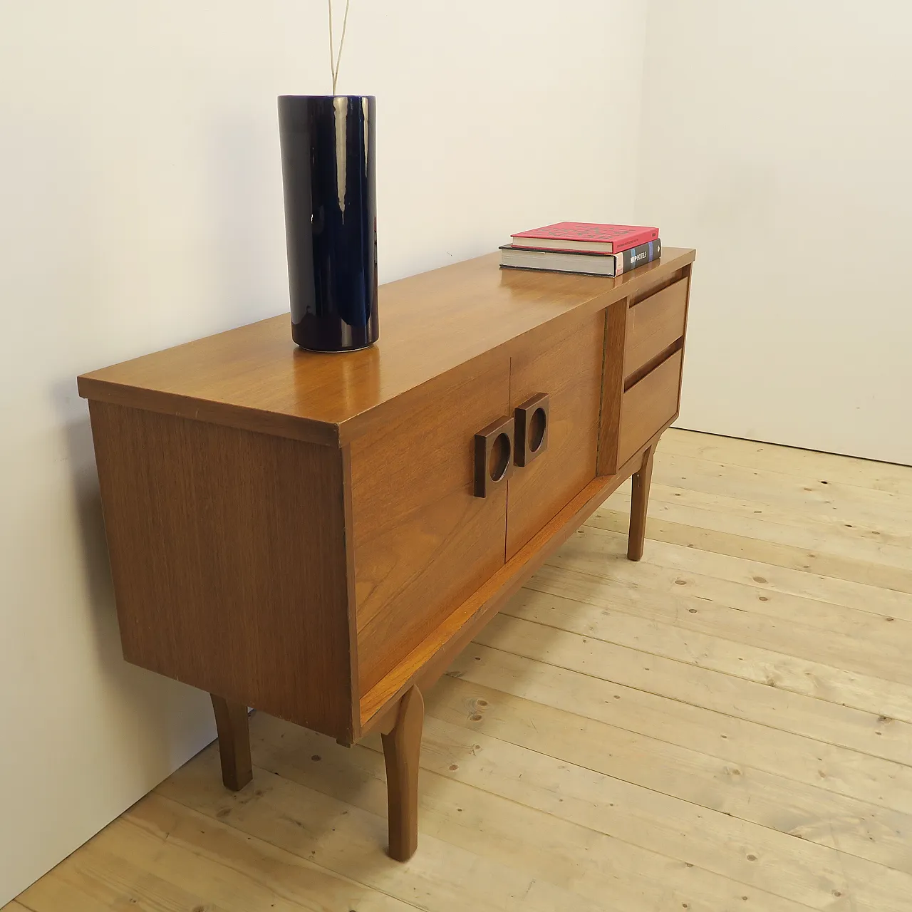 Jentique Mid-Century teak sideboard, 1960s 8