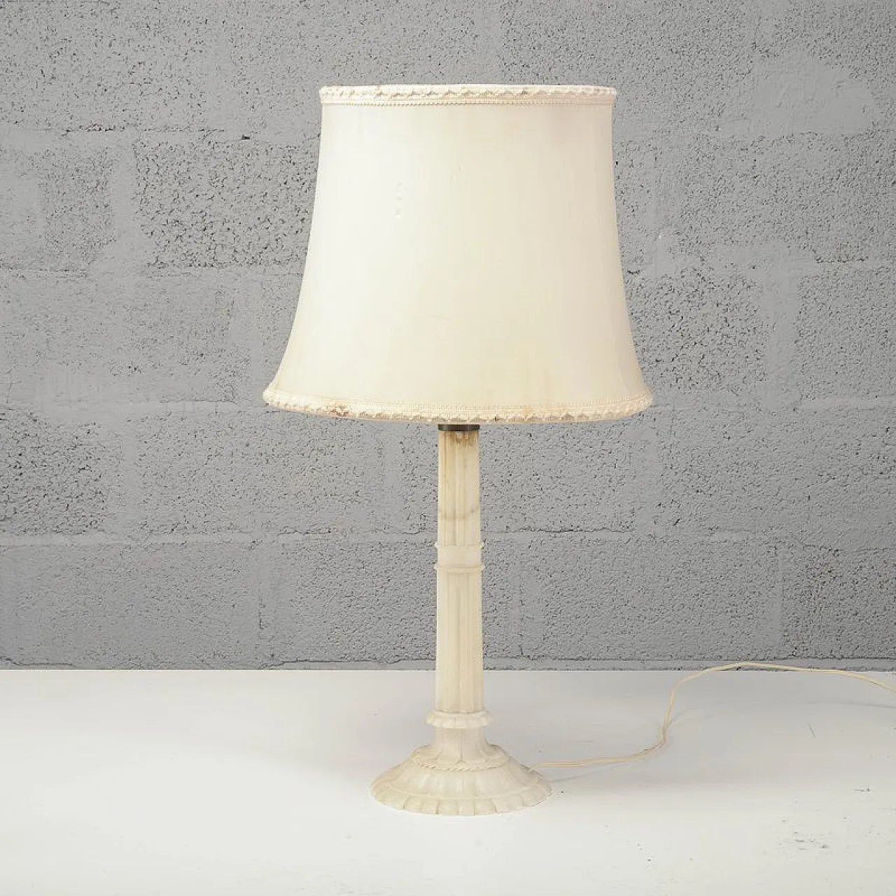 Lamp with alabaster base, 20th century 6