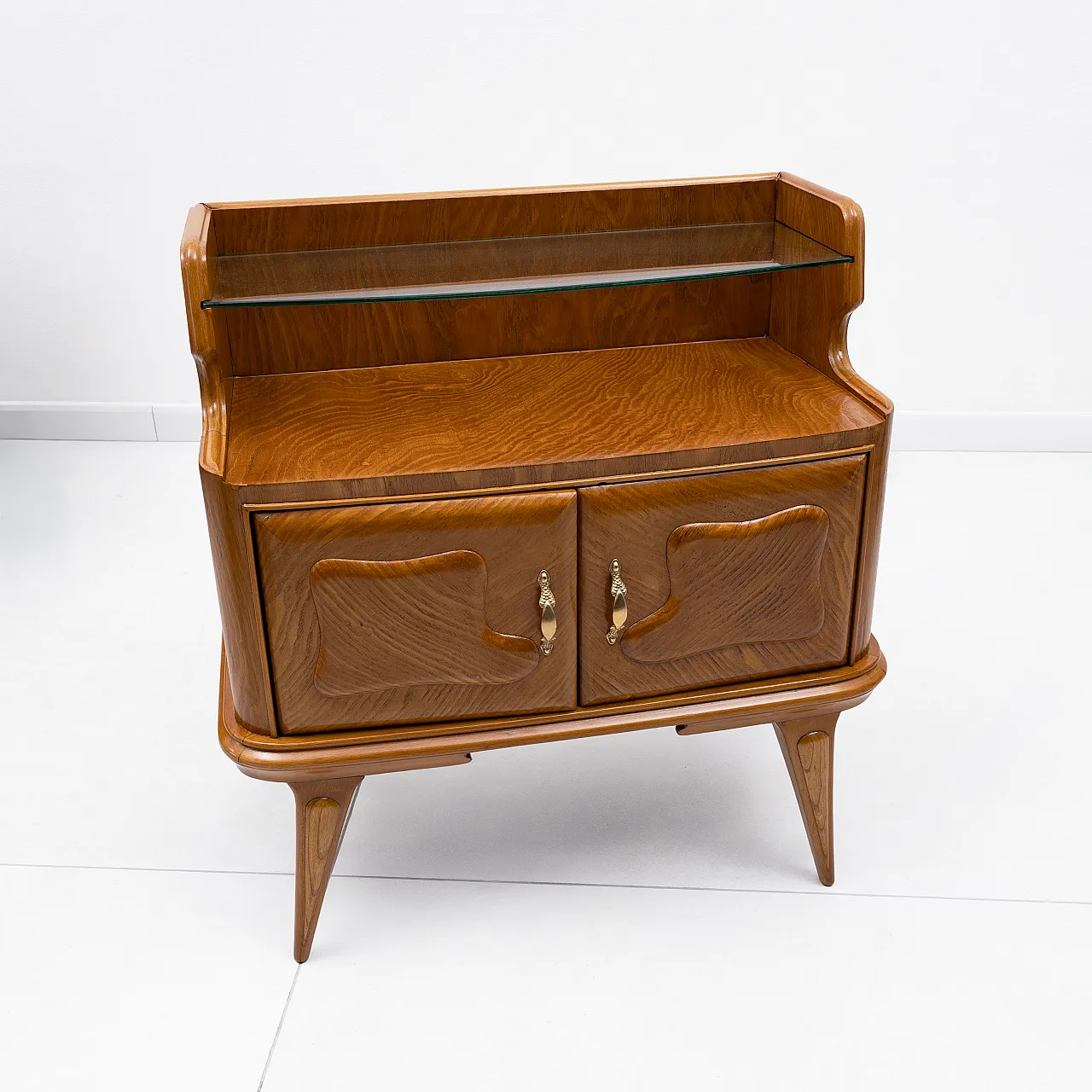 Pair of Italian ash wood bedside tables, 1950s 5