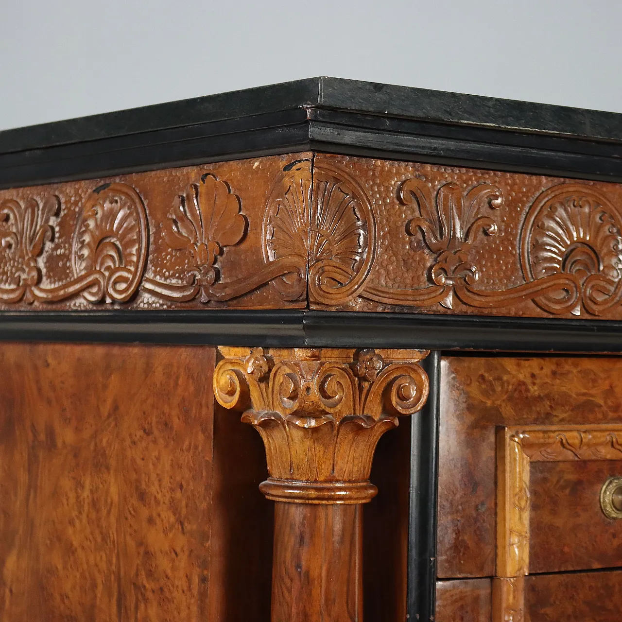 Walnut and burl chest of drawers with marble top, mid-20th century 6