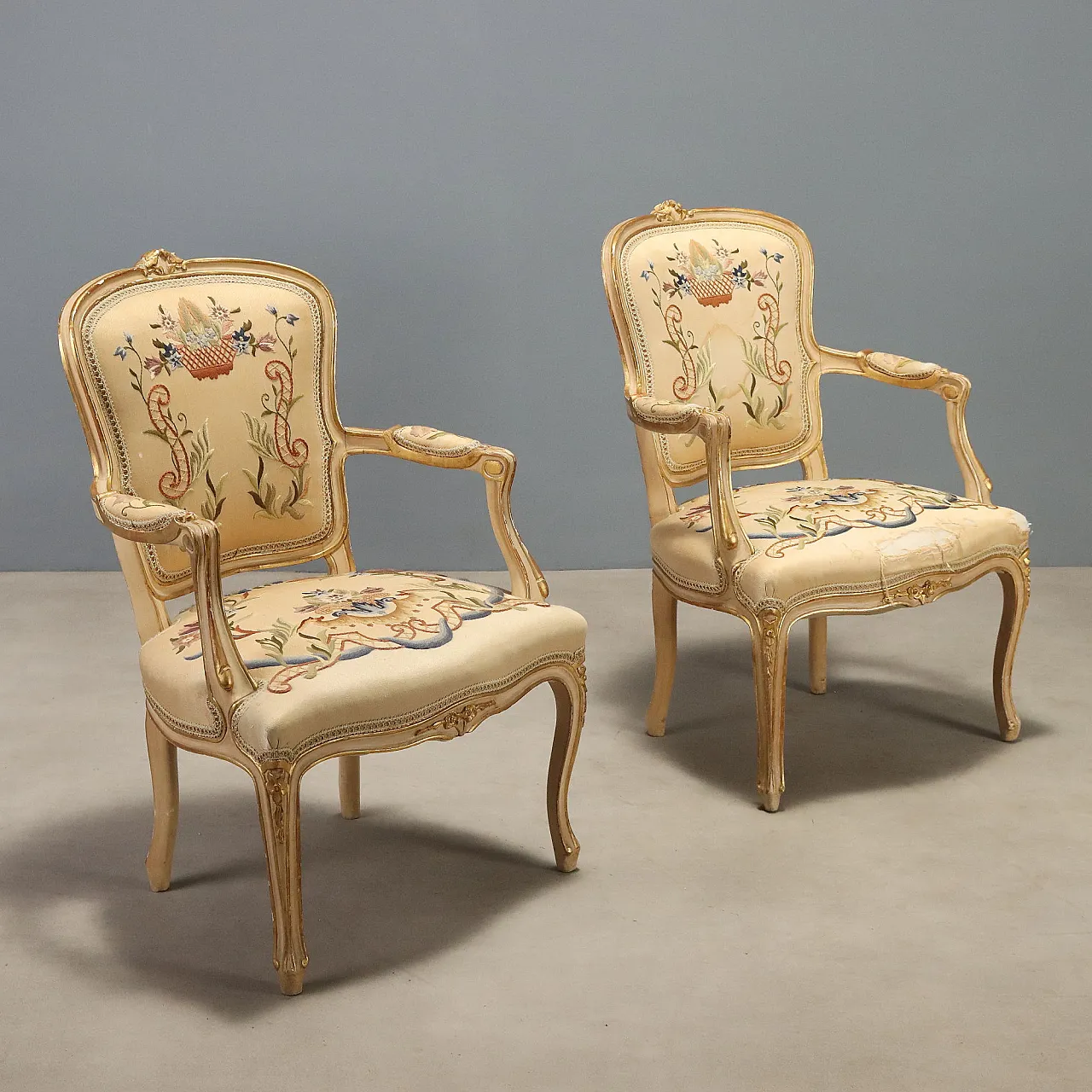 Pair of Baroque-style armchairs, 19th century 1