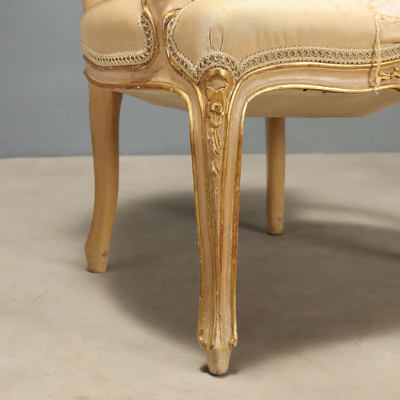 Pair of Baroque-style armchairs, 19th century 9