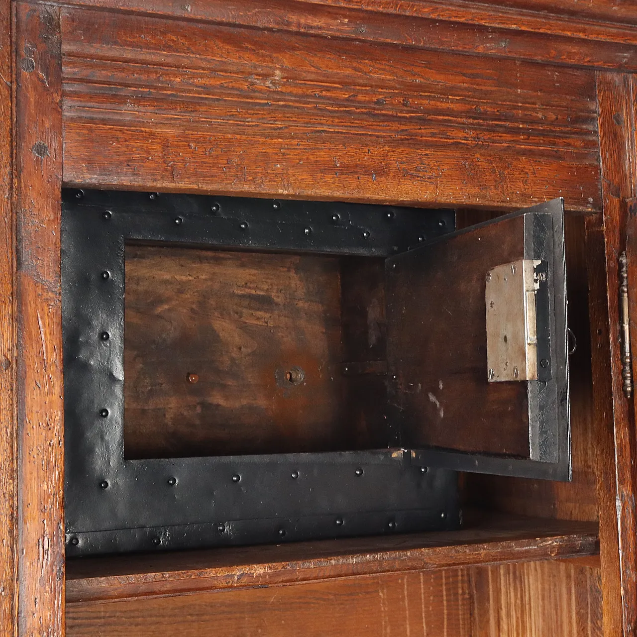 Credenza in stile Barocco in rovere con cassaforte, '800 5