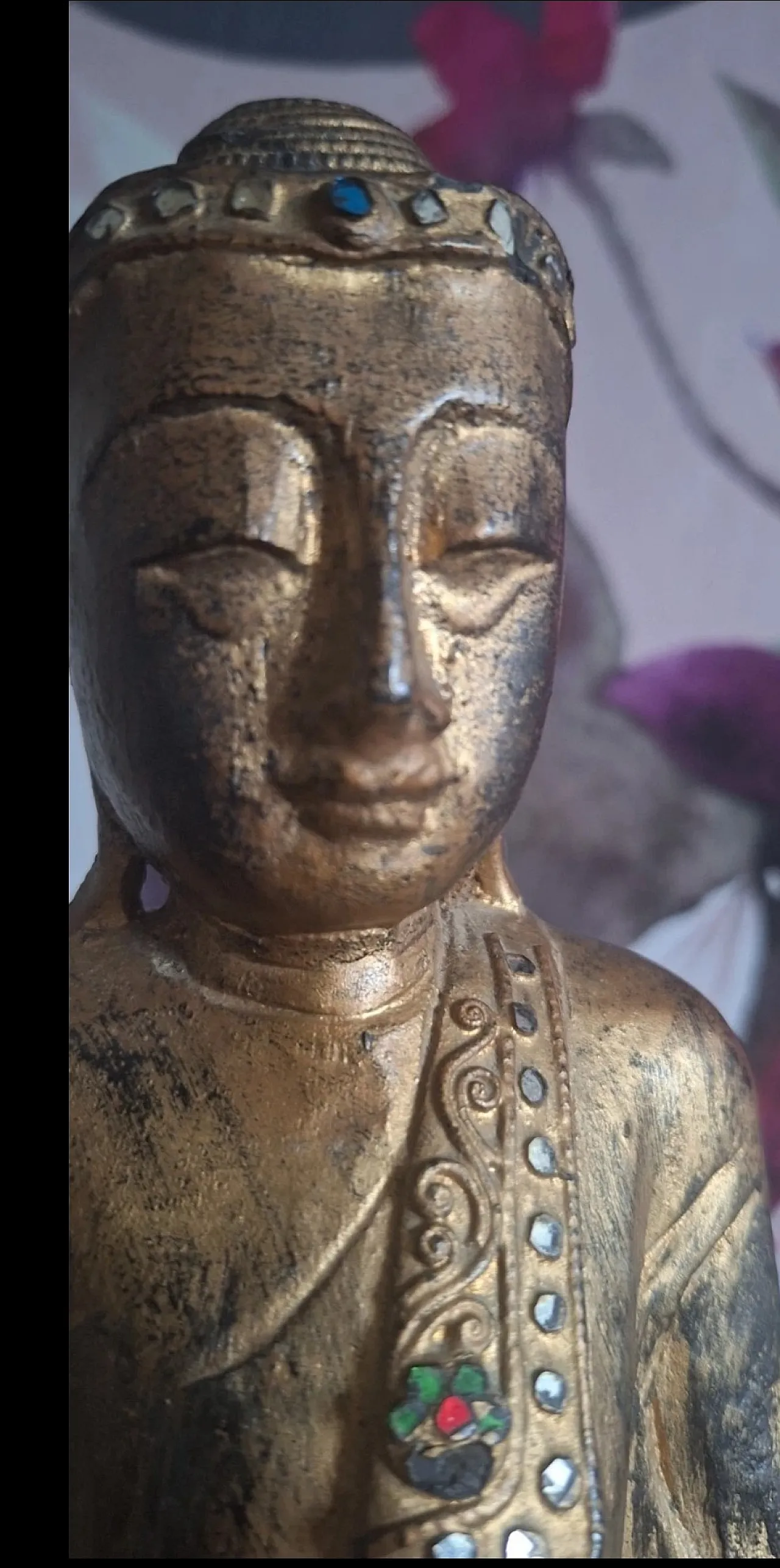 Antique Mandalay Buddha in gilded wood, Burma 19th Century 2