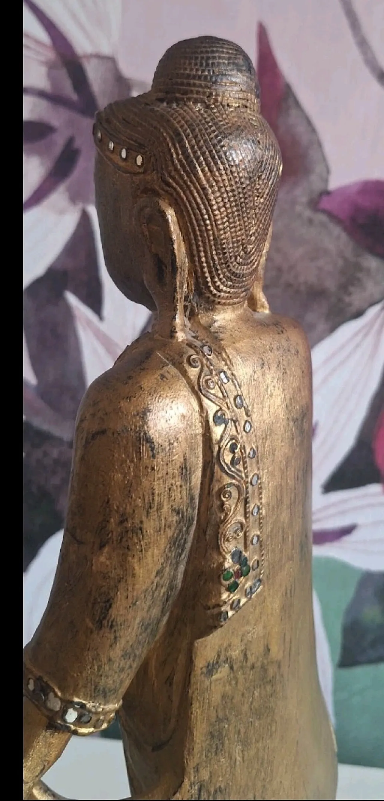 Antique Mandalay Buddha in gilded wood, Burma 19th Century 4