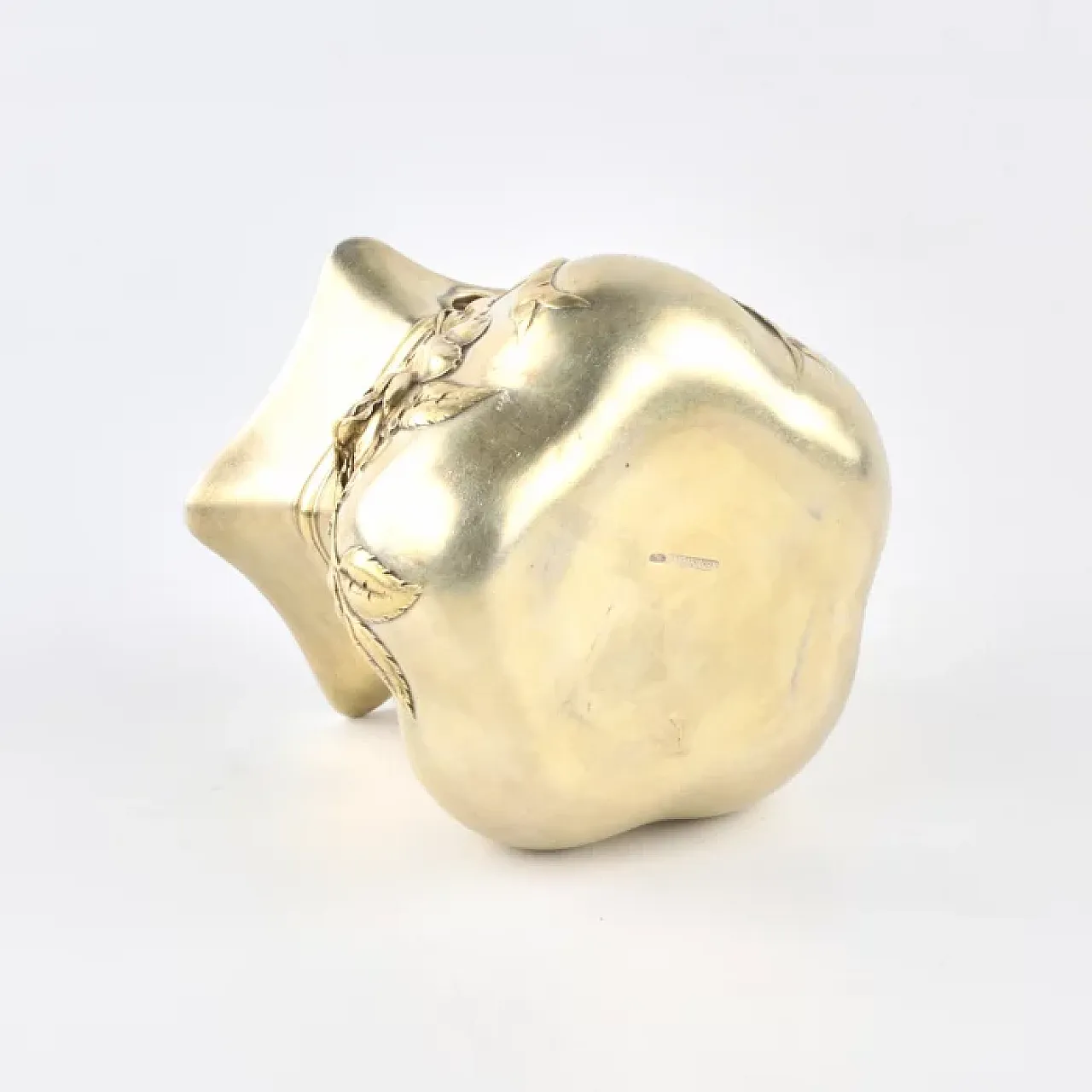 Silver vase-casket, 19th century 3