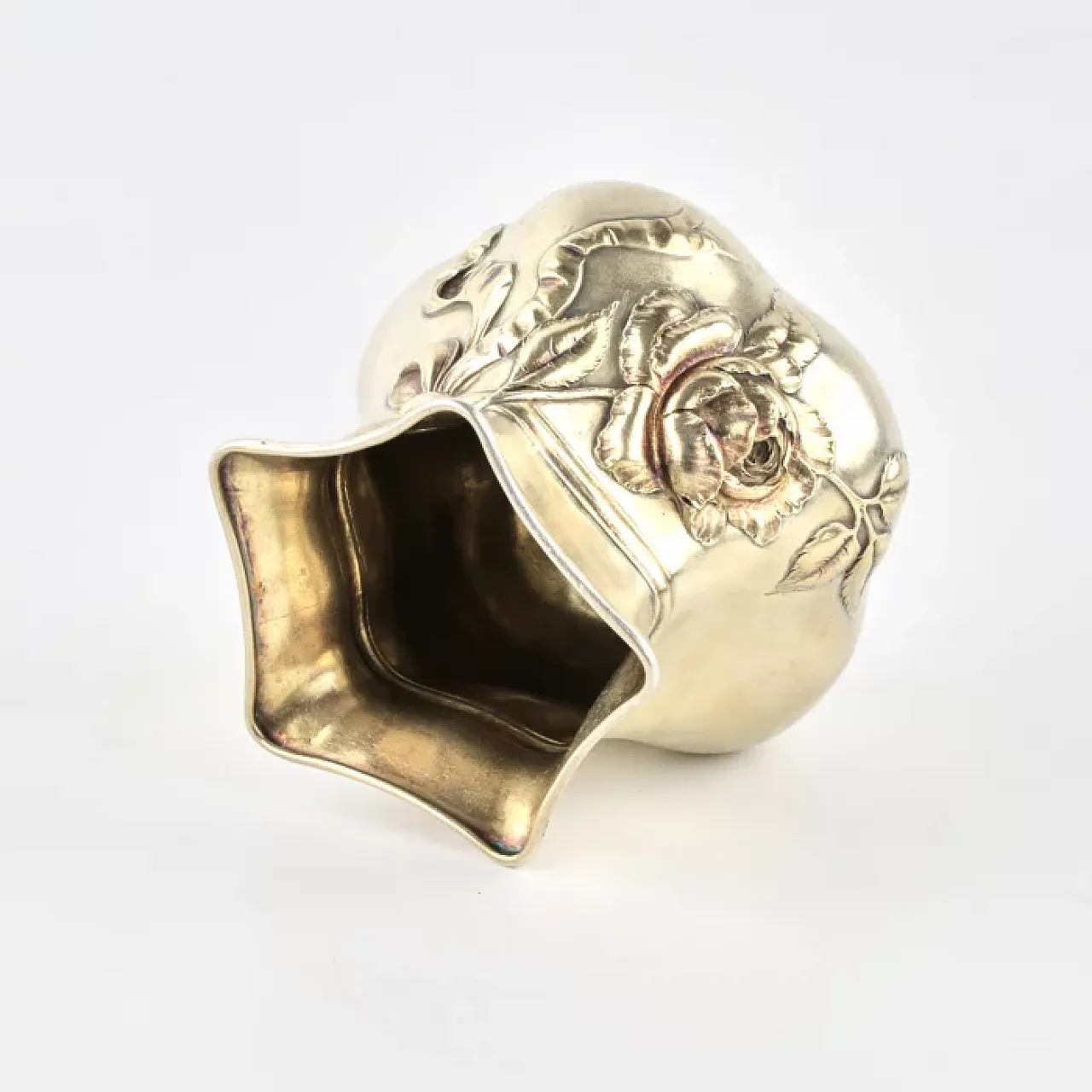 Silver vase-casket, 19th century 4