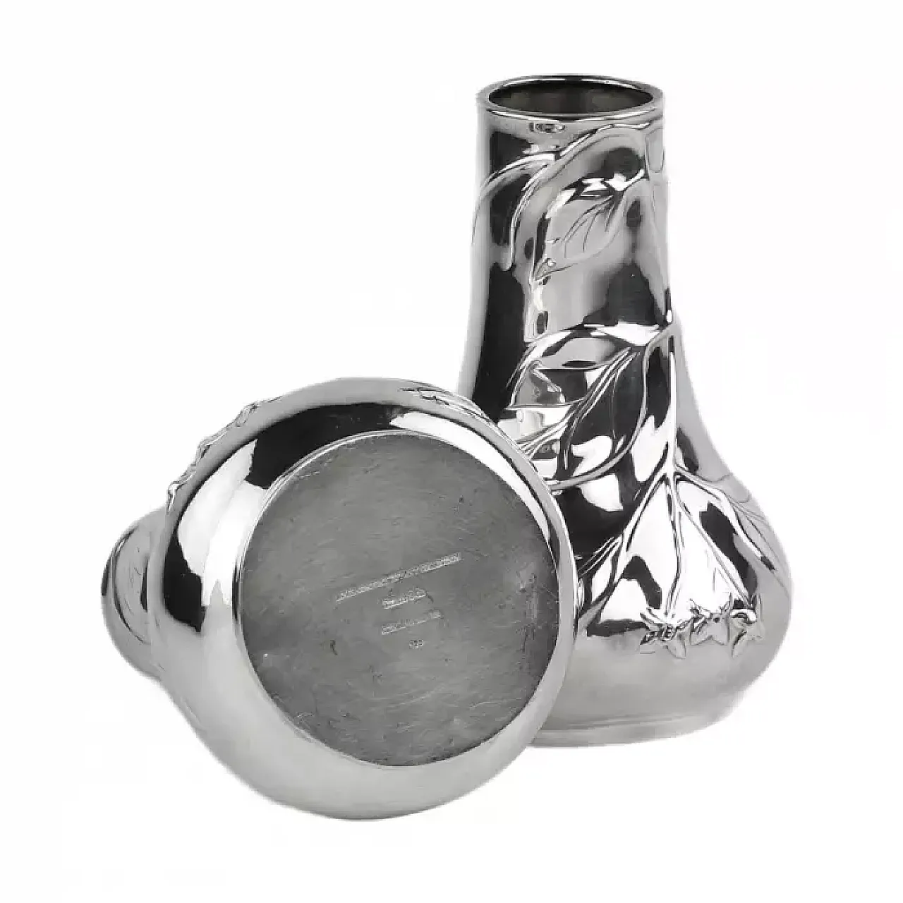 Pair of silver vases by Tiffany & Co., 20th century 4
