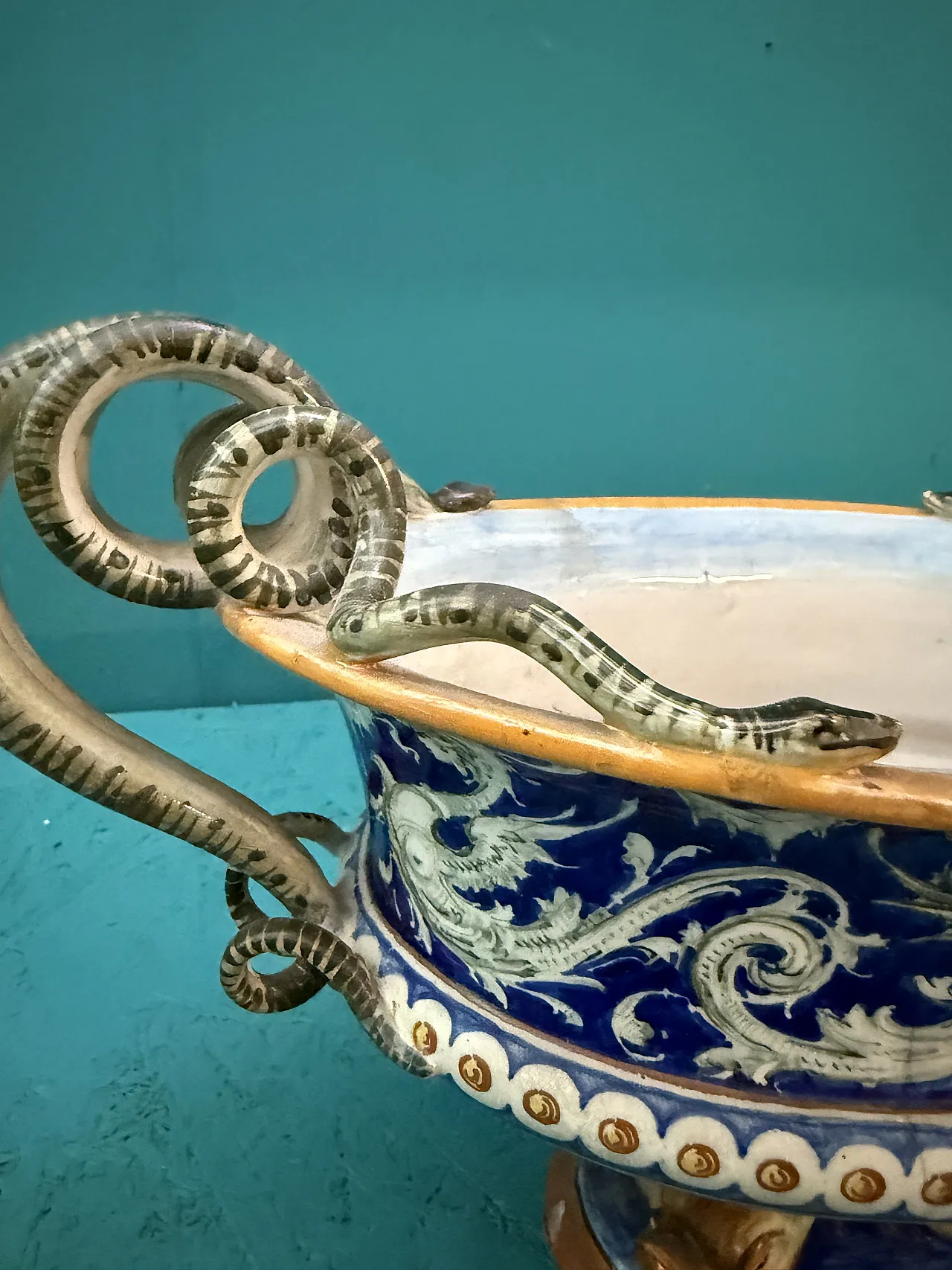 Pesaro majolica centerpiece, 19th century 5