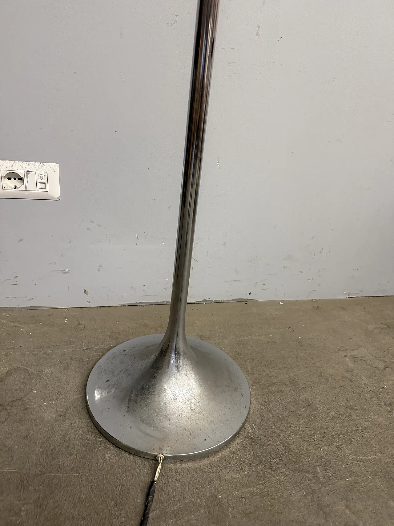 Space Age floor lamp by Franco Bresciani for Harveiluce Iguzzini, 70s 9
