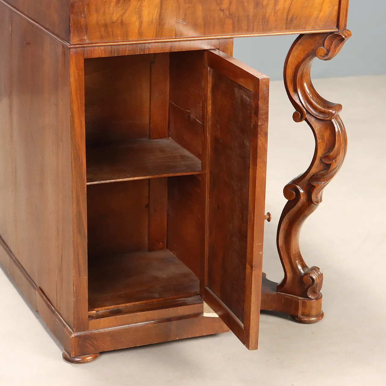 Louis Philippe dressing table in walnut and cherry, 19th century 9