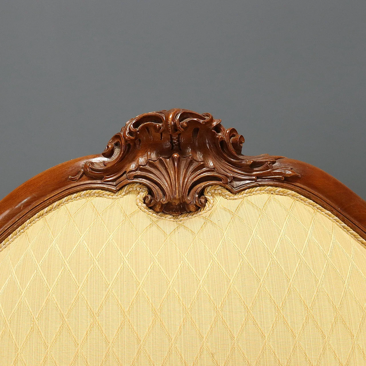 Walnutsofa with leaf carvings, mid-20th century 6