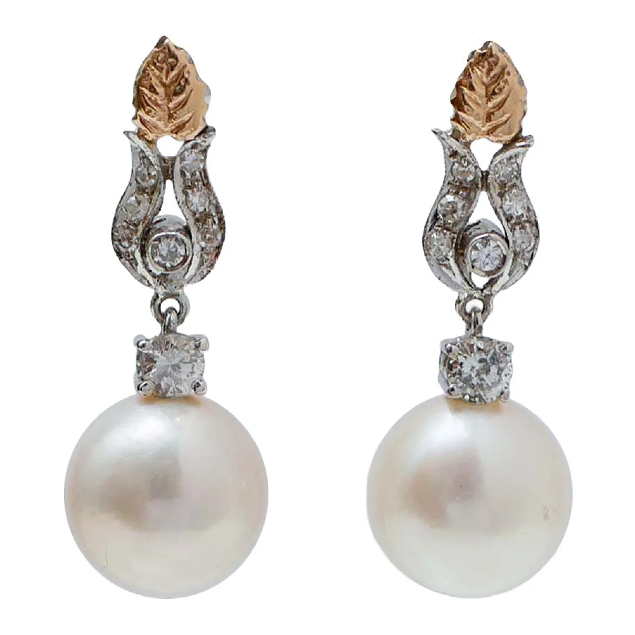Pearls, diamonds, 14 karat white gold and rose gold earrings, 1970s 1