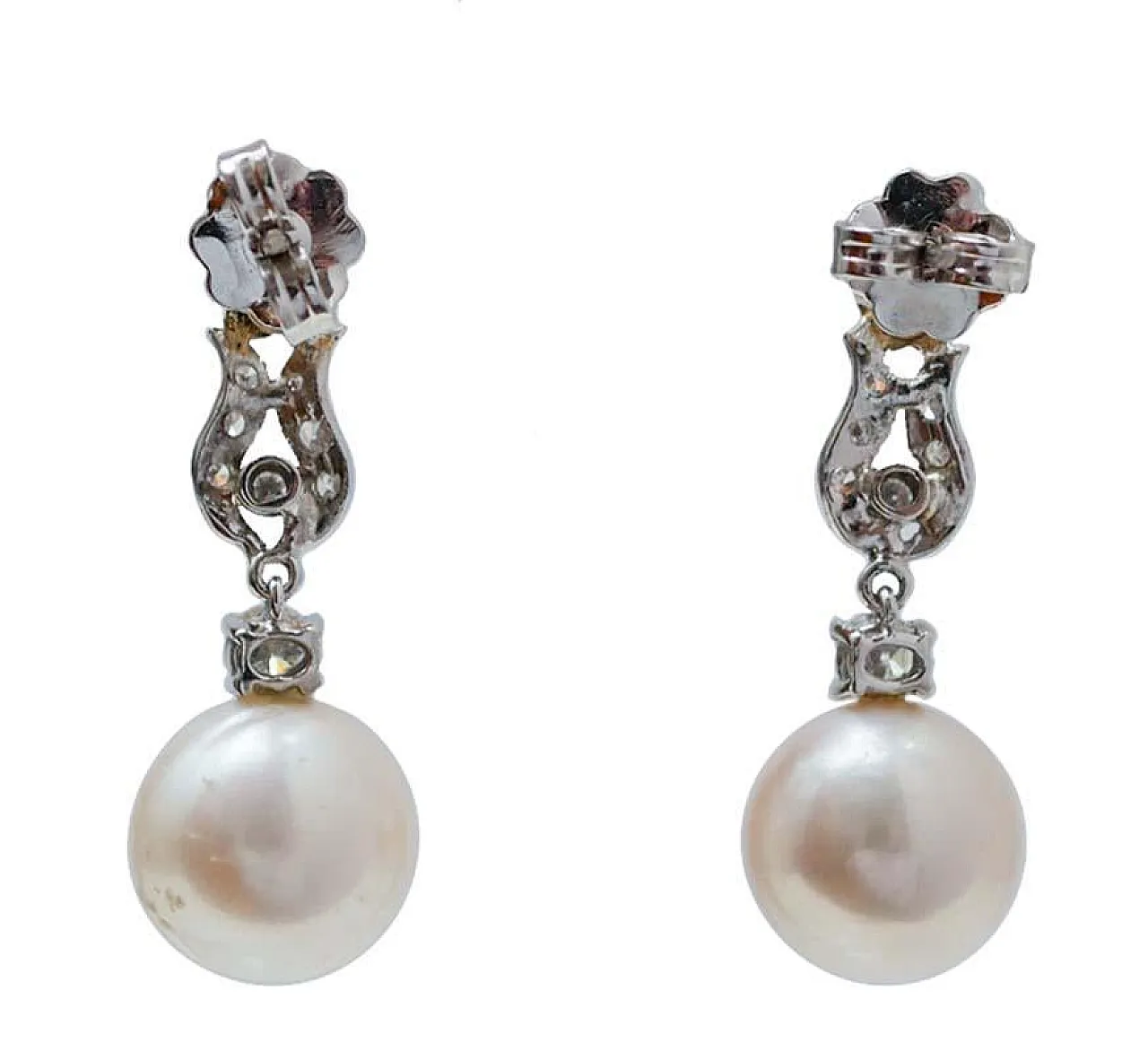 Pearls, diamonds, 14 karat white gold and rose gold earrings, 1970s 3