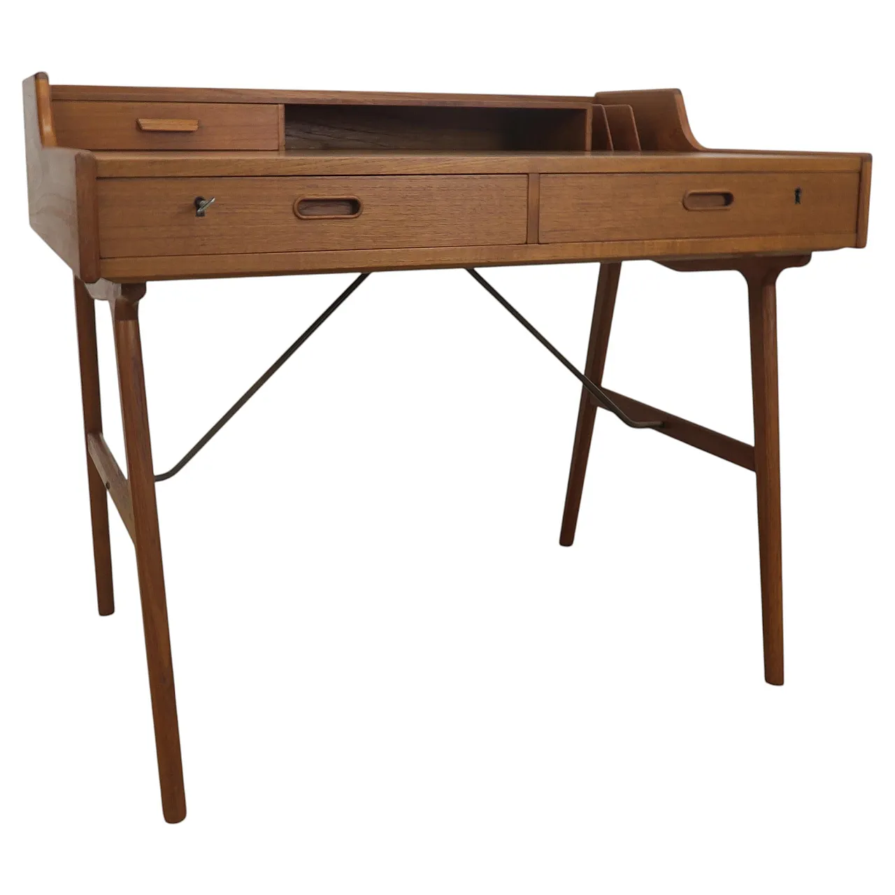 Model 56 teak desk by Arne Wahl Iversen for Vinde Møbelfabrik, 1970s 1