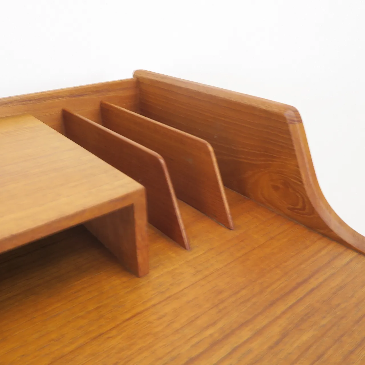 Model 56 teak desk by Arne Wahl Iversen for Vinde Møbelfabrik, 1970s 10