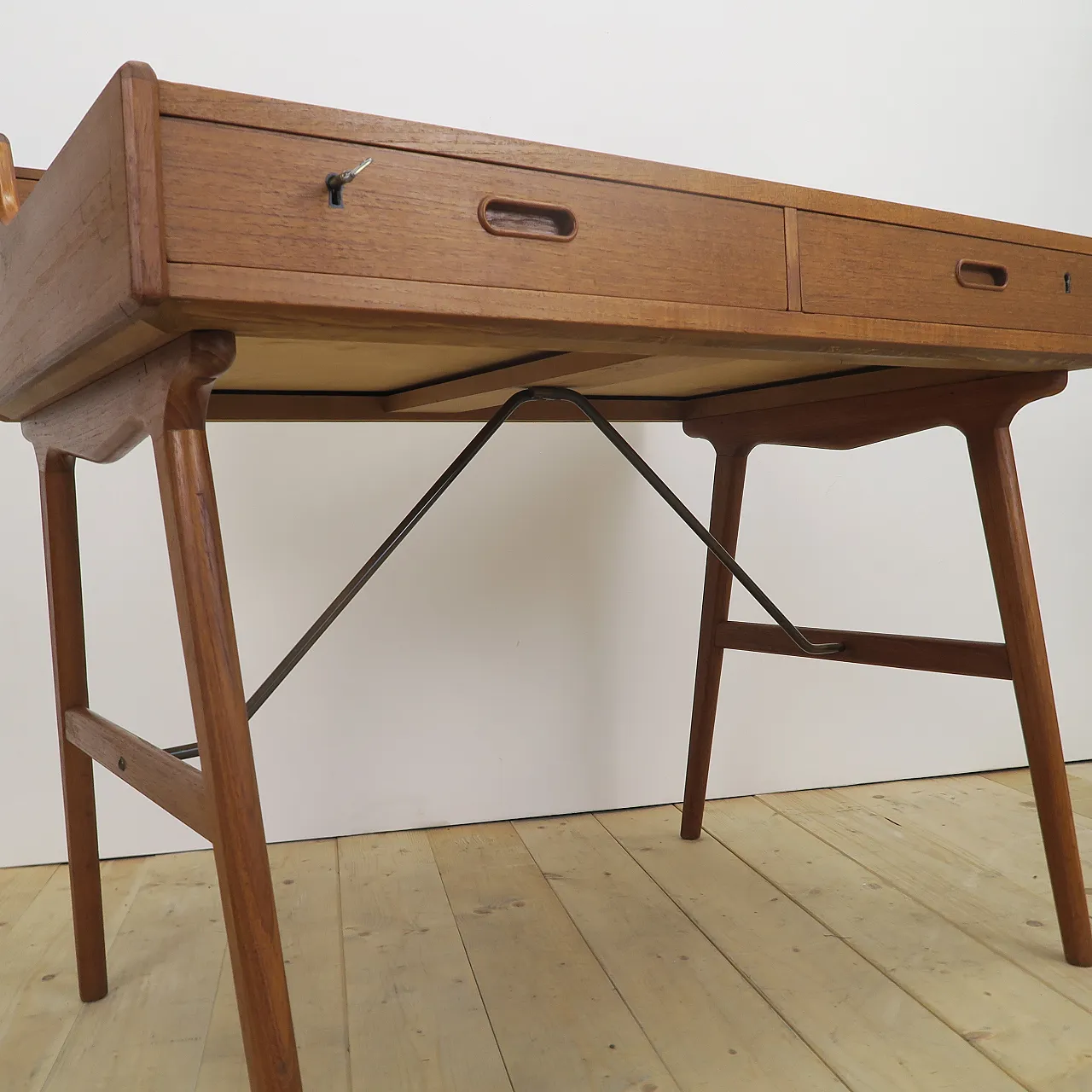 Model 56 teak desk by Arne Wahl Iversen for Vinde Møbelfabrik, 1970s 12