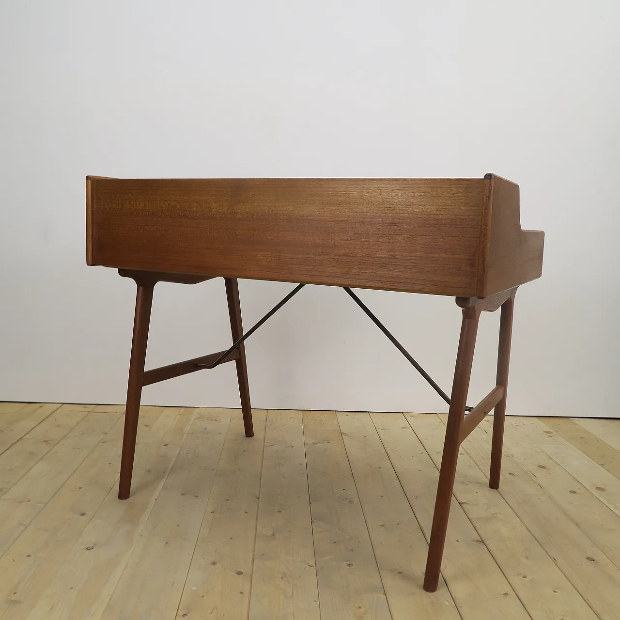 Model 56 teak desk by Arne Wahl Iversen for Vinde Møbelfabrik, 1970s 13