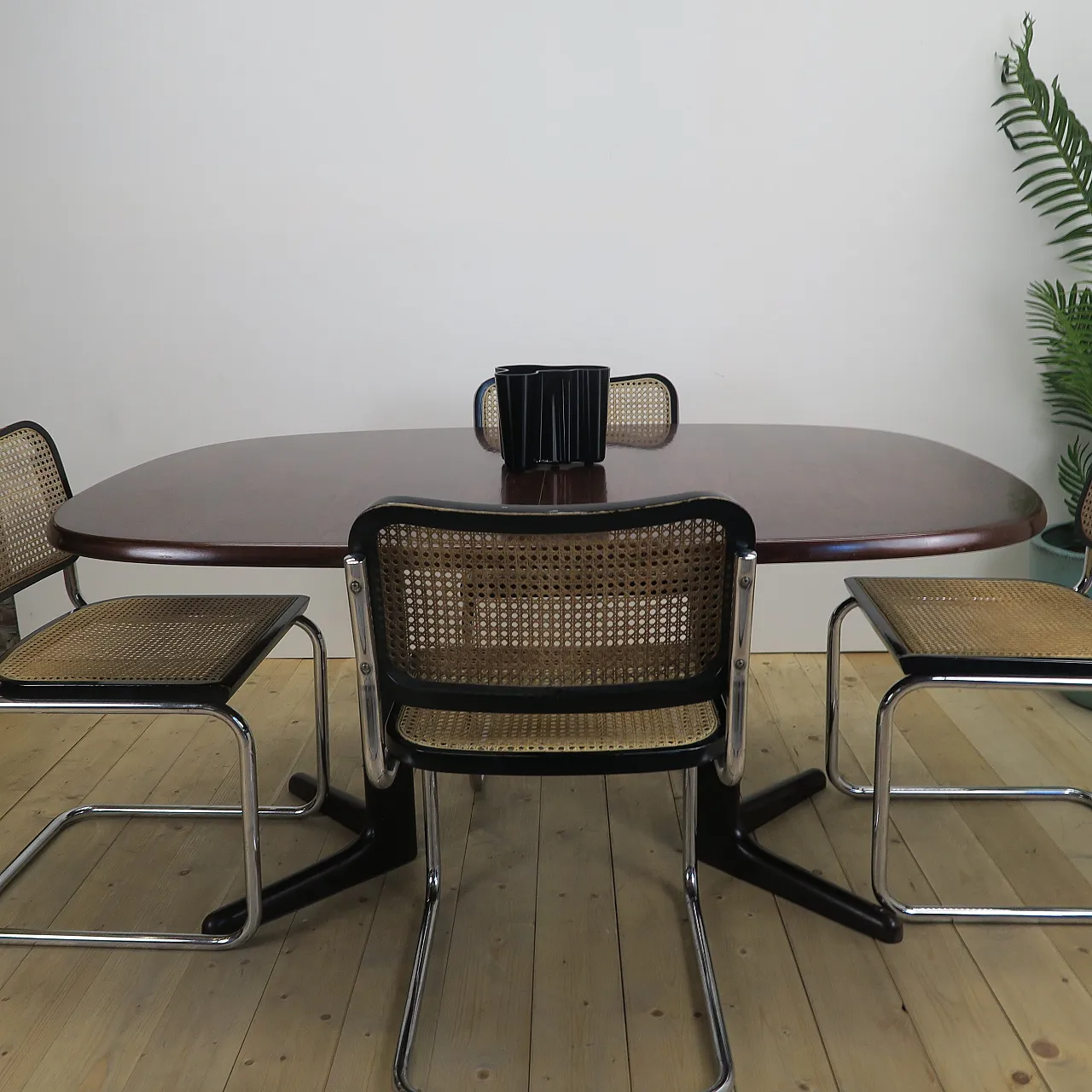 Mid-Century rosewood extendable table, 1960s 11