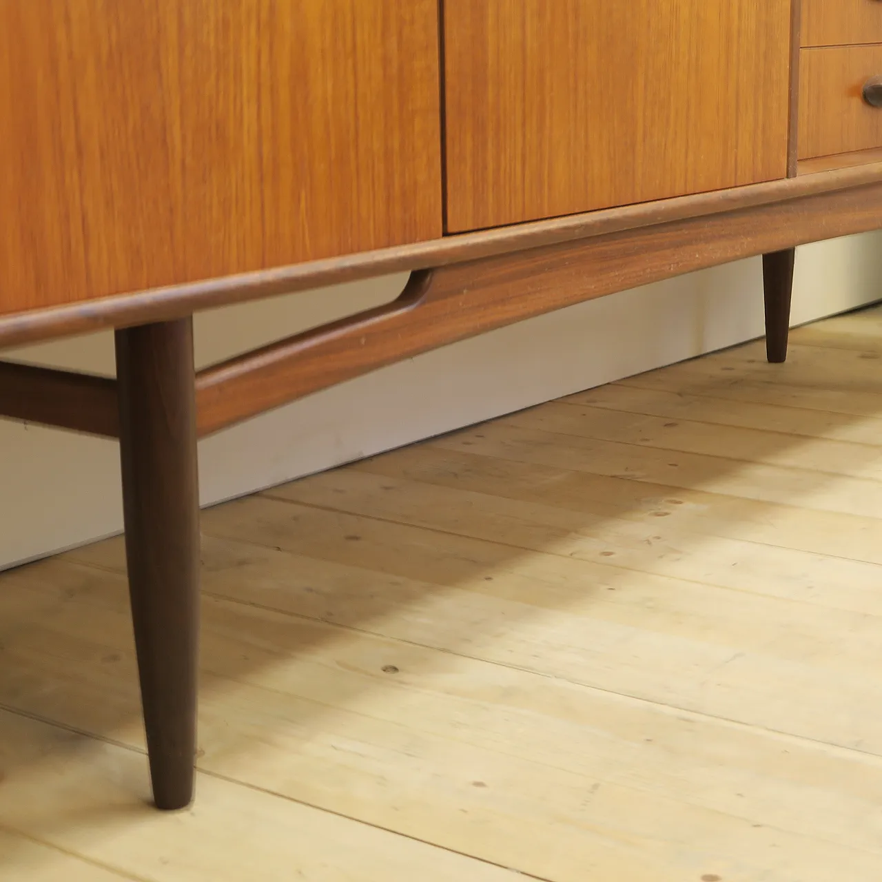 Brazilia sideboard by Victor Wilkins for G-Plan, teak, 1960s 4