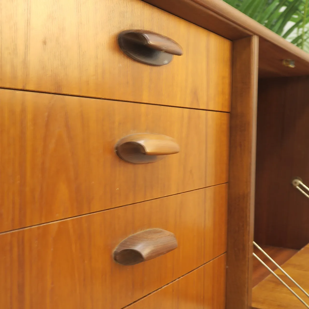 Brazilia sideboard by Victor Wilkins for G-Plan, teak, 1960s 7