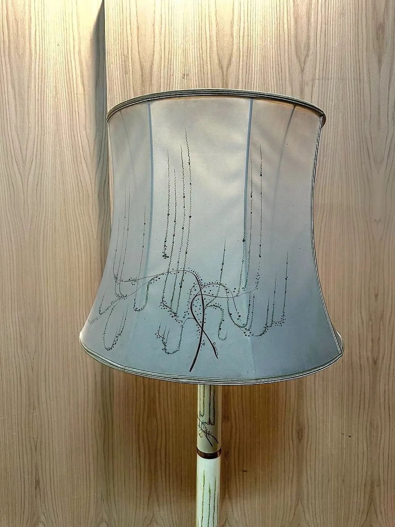 Lampada da terra in ottone e porcellana 3