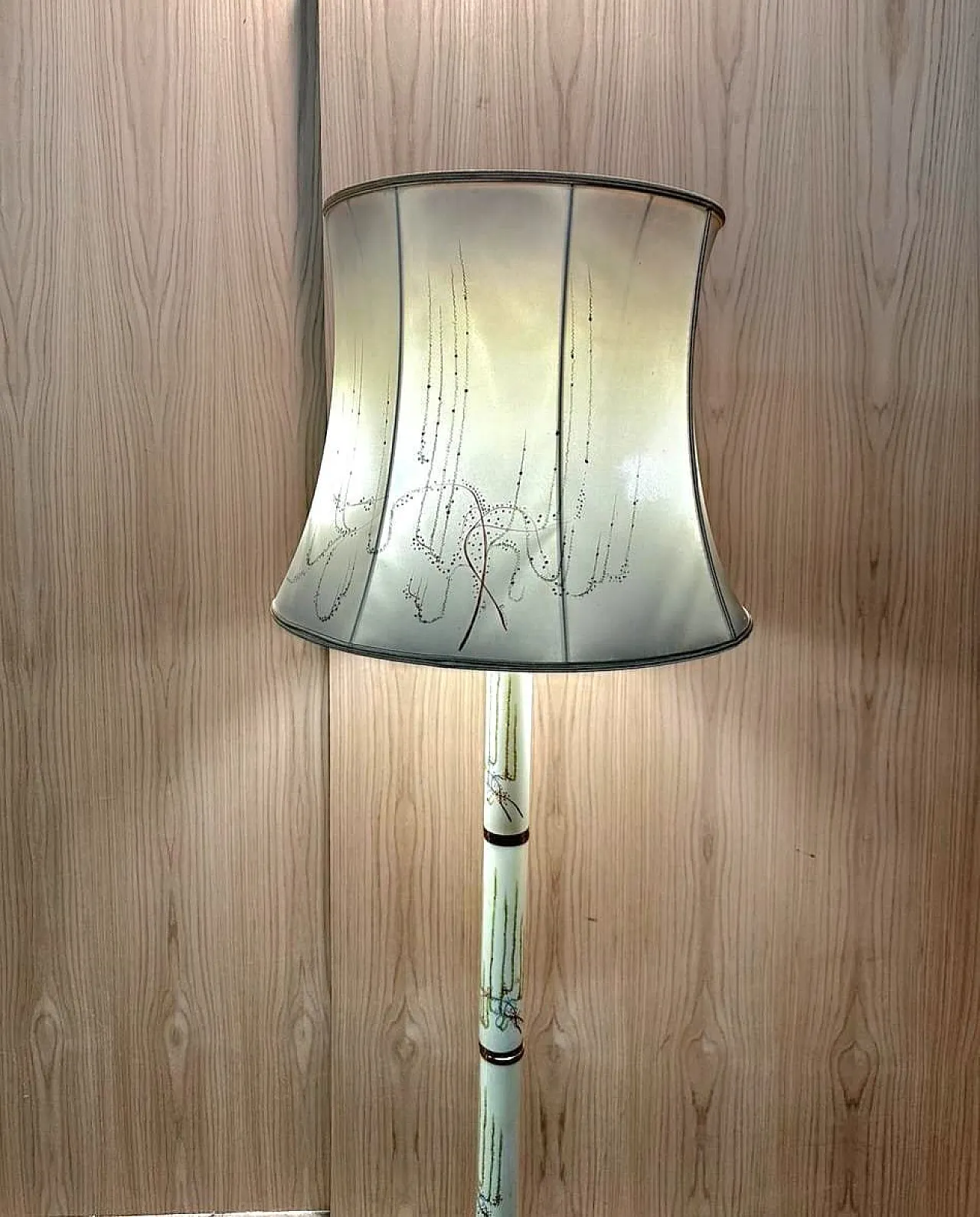 Lampada da terra in ottone e porcellana 4