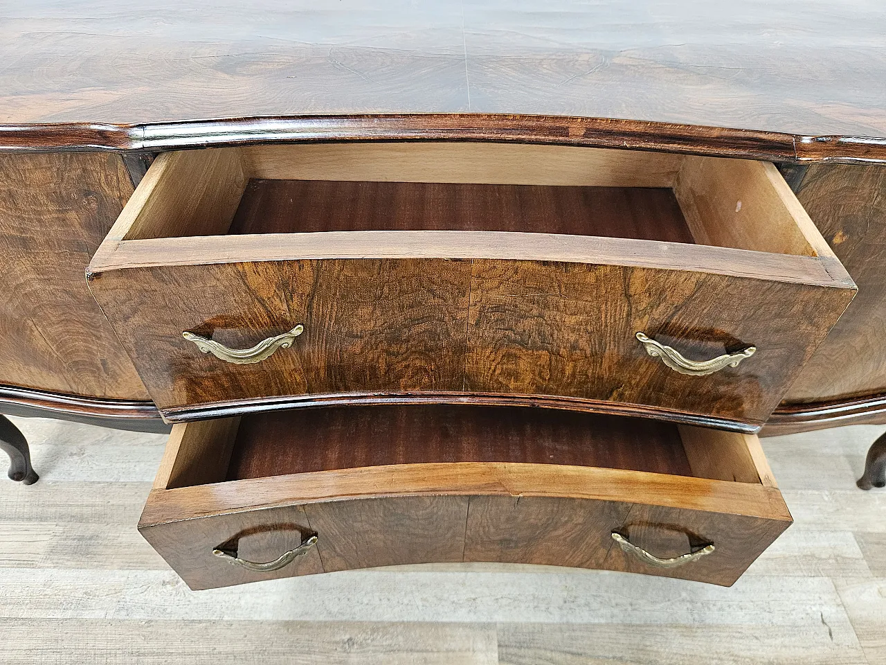 Toelette Chippendale in radica di noce, 1940 13