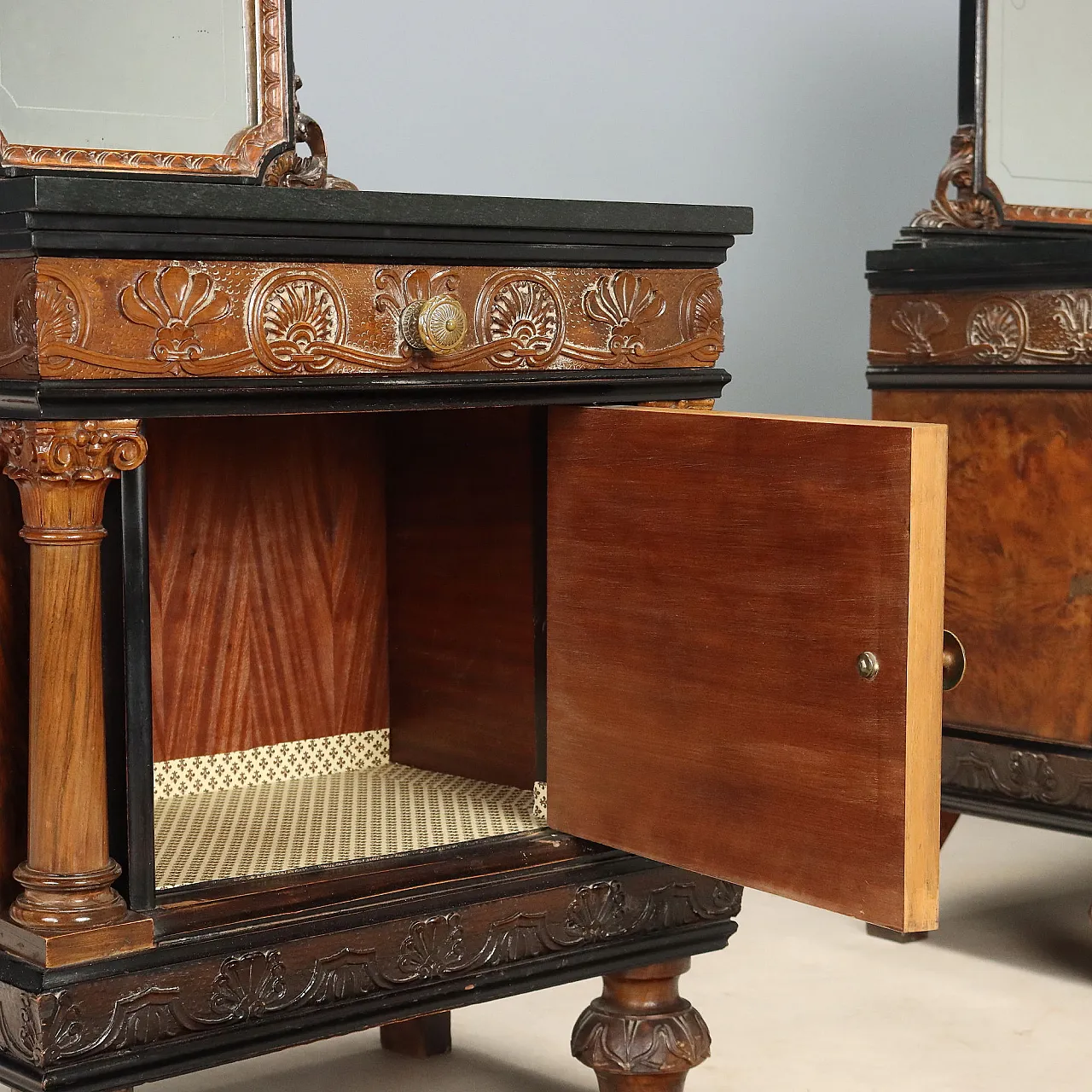 Pair of walnut and walnut burl bedside tables, mid-20th century 5
