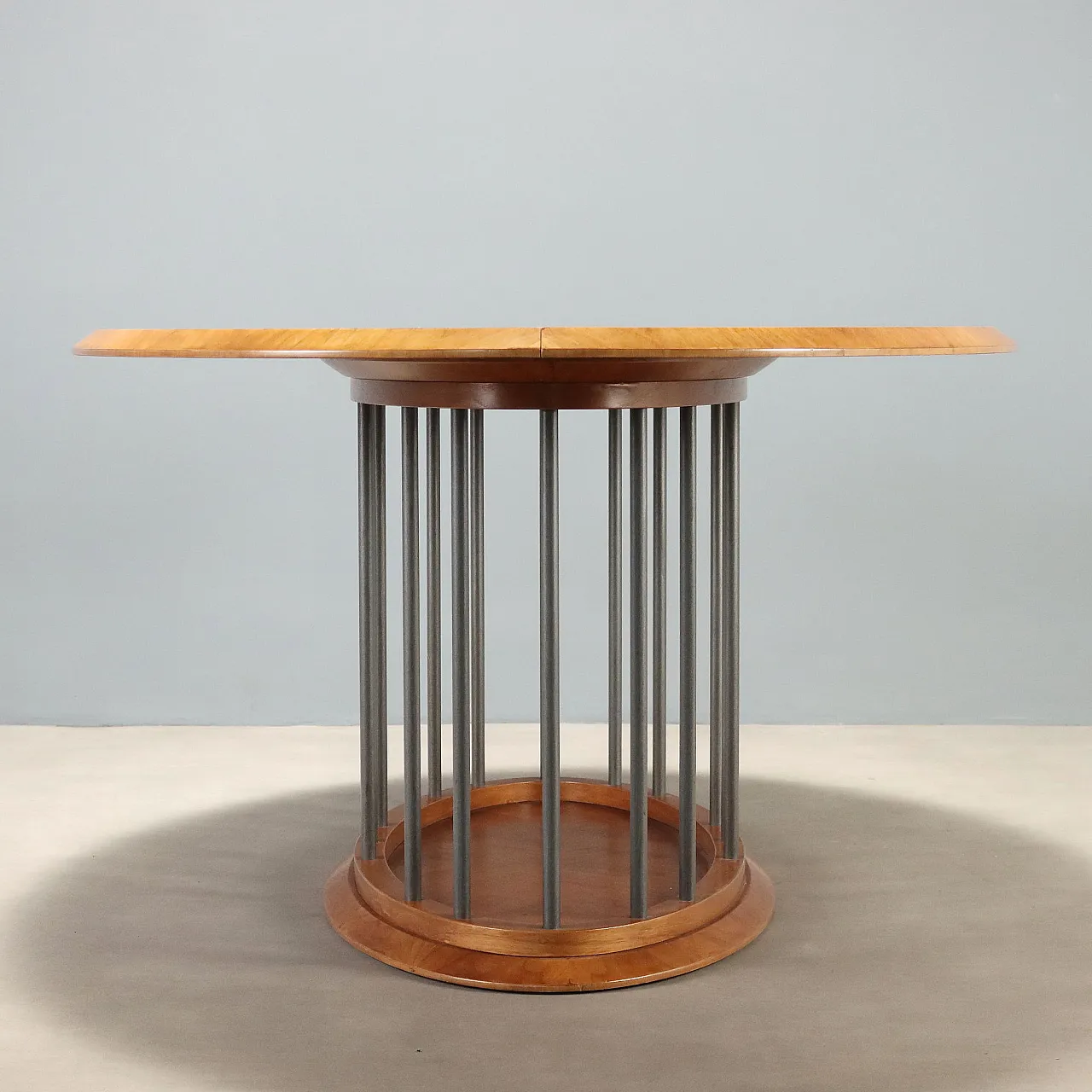 Oval table, late 20th century 3