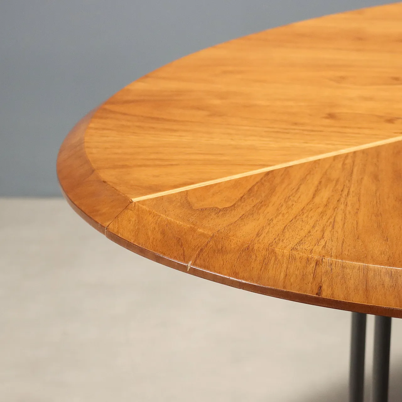 Oval table, late 20th century 4