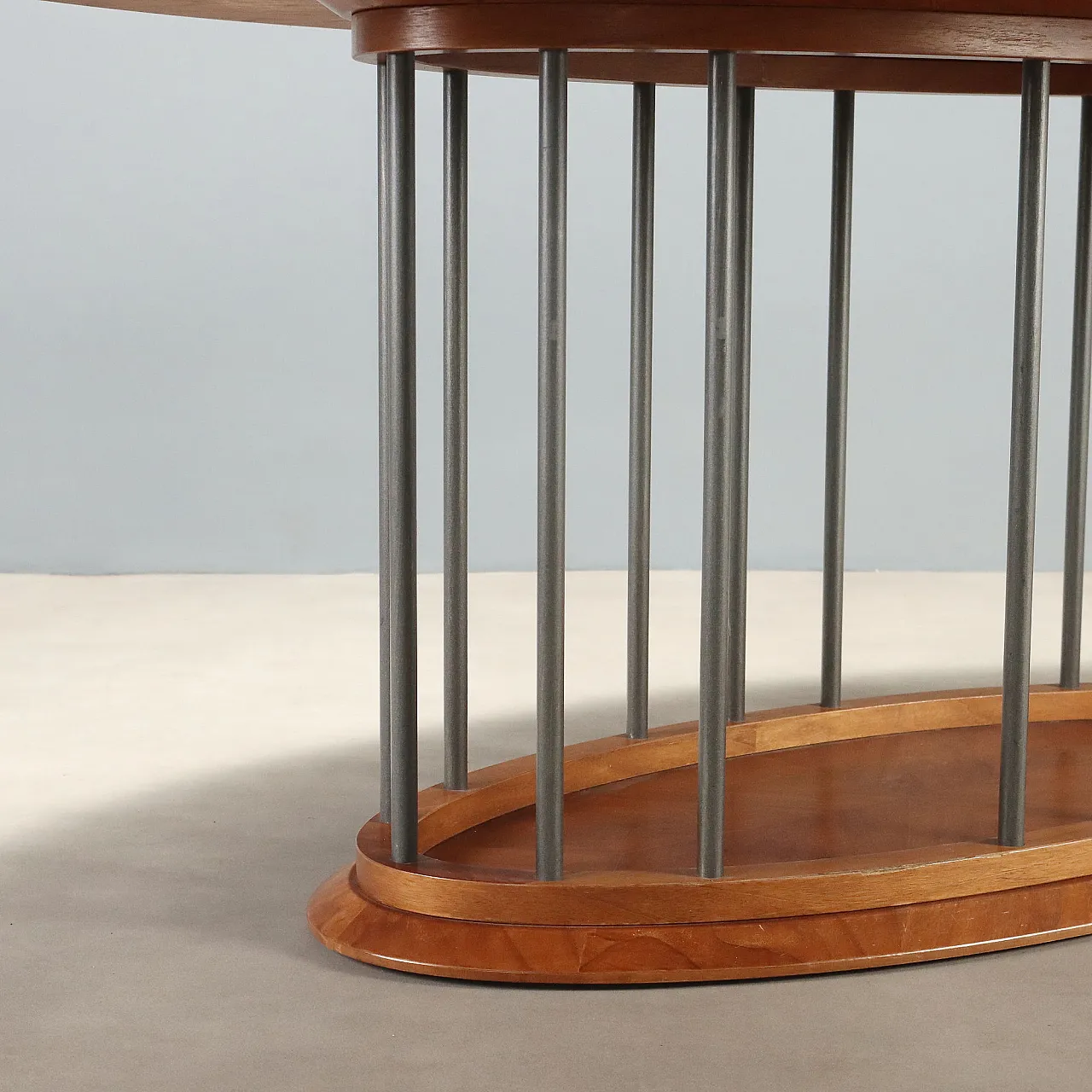 Oval table, late 20th century 5
