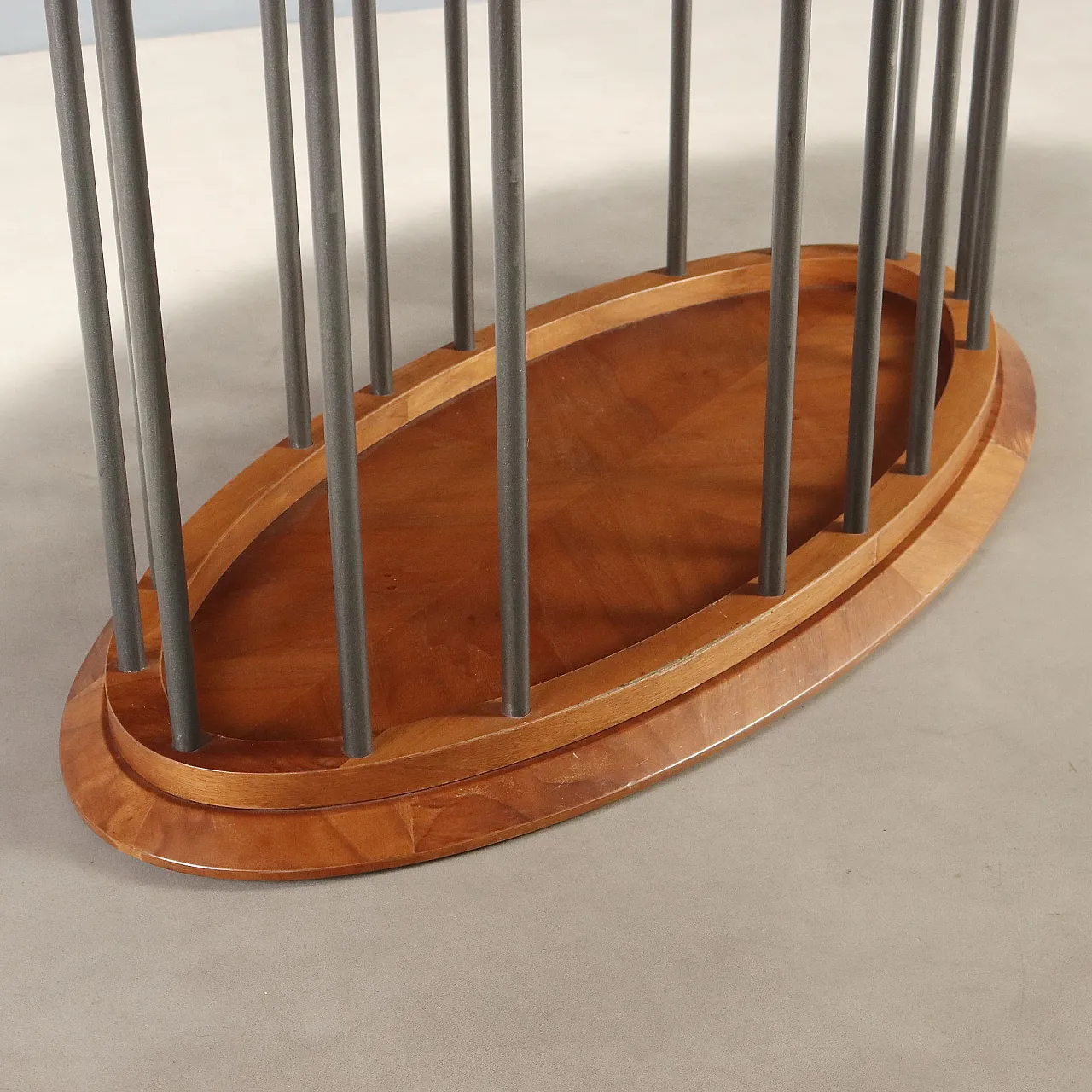 Oval table, late 20th century 6