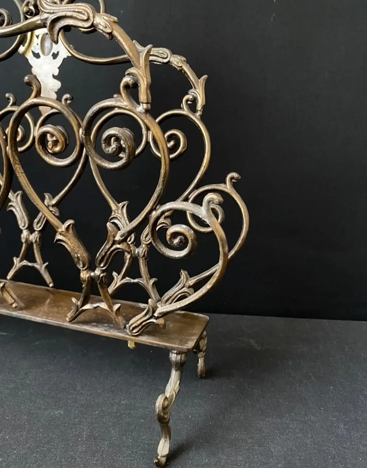 Brass magazine rack, 20th century 7