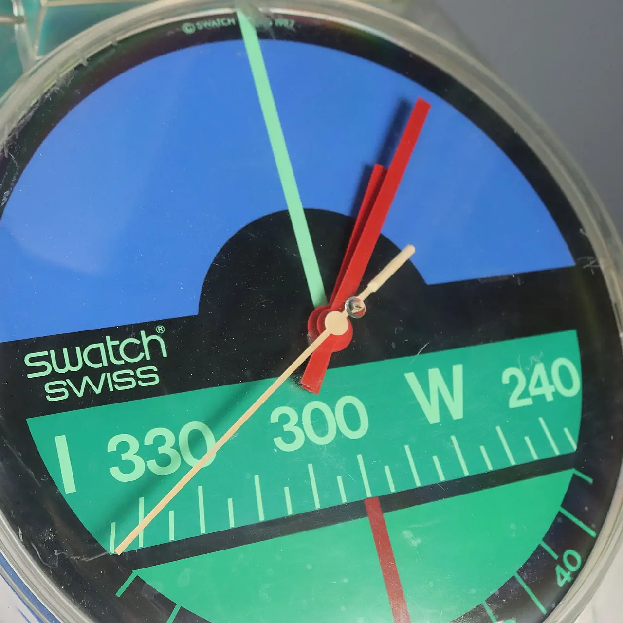 Maxi Swatch da parete modello Nautilus, anni '80 3