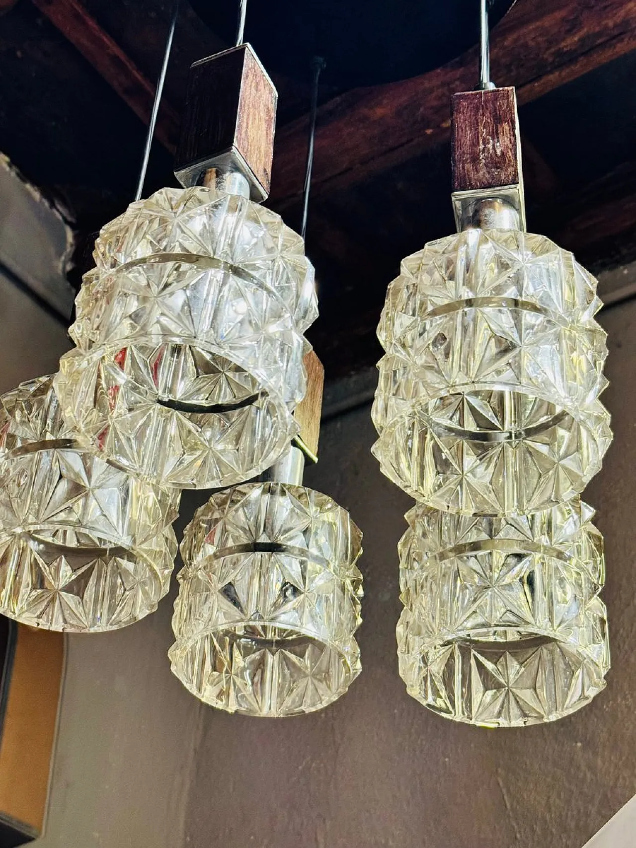 Lampadario danese in metallo cromato 2