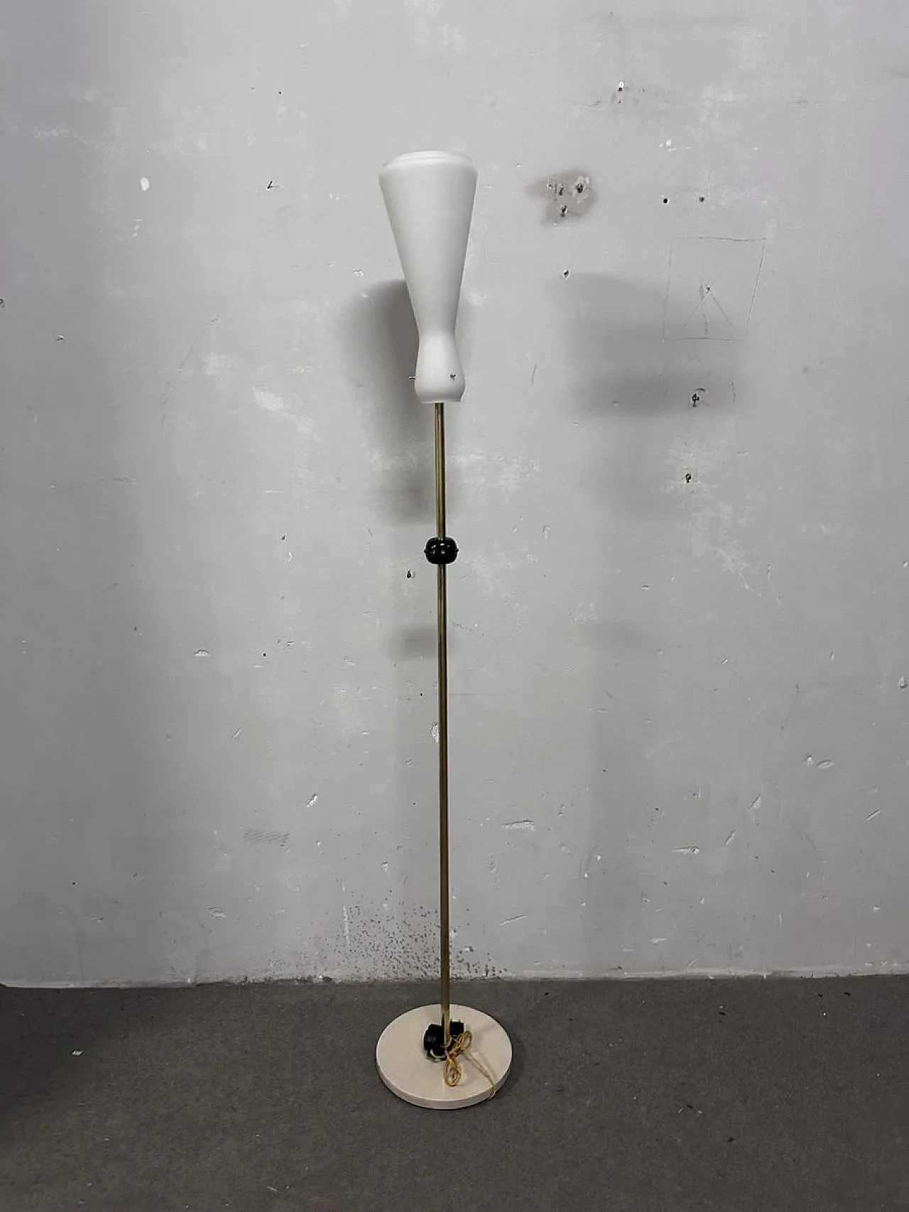 Brass and glass floor lamp 8