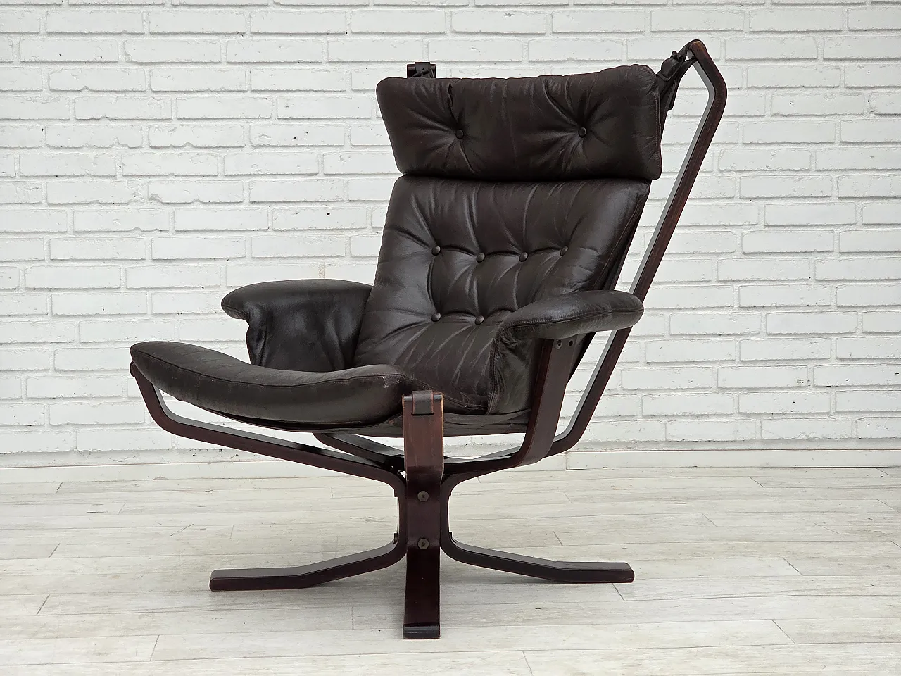 1970s, Norwegian chair by Sigurd Ressel, model "Falcon". 5