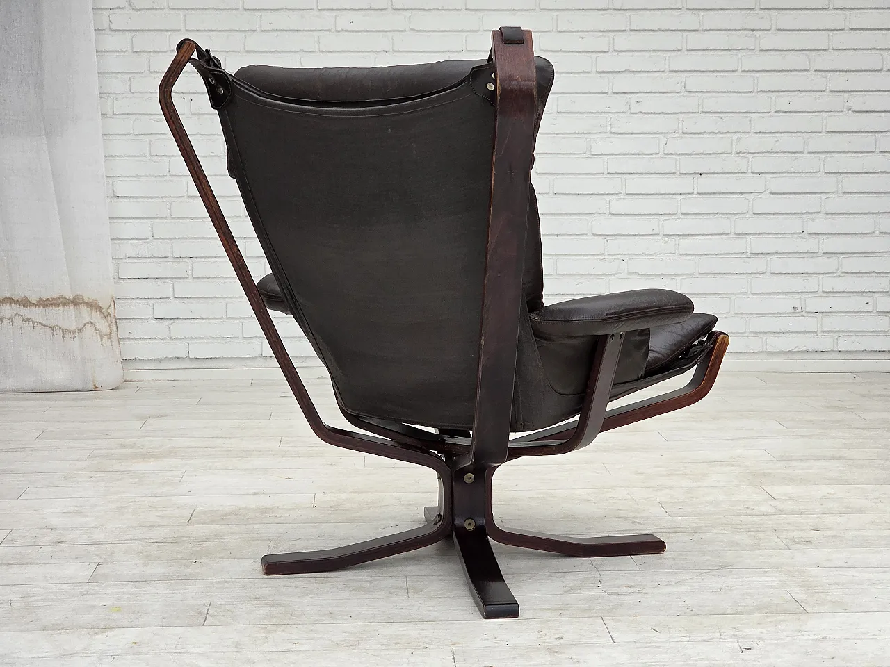 1970s, Norwegian chair by Sigurd Ressel, model "Falcon". 10
